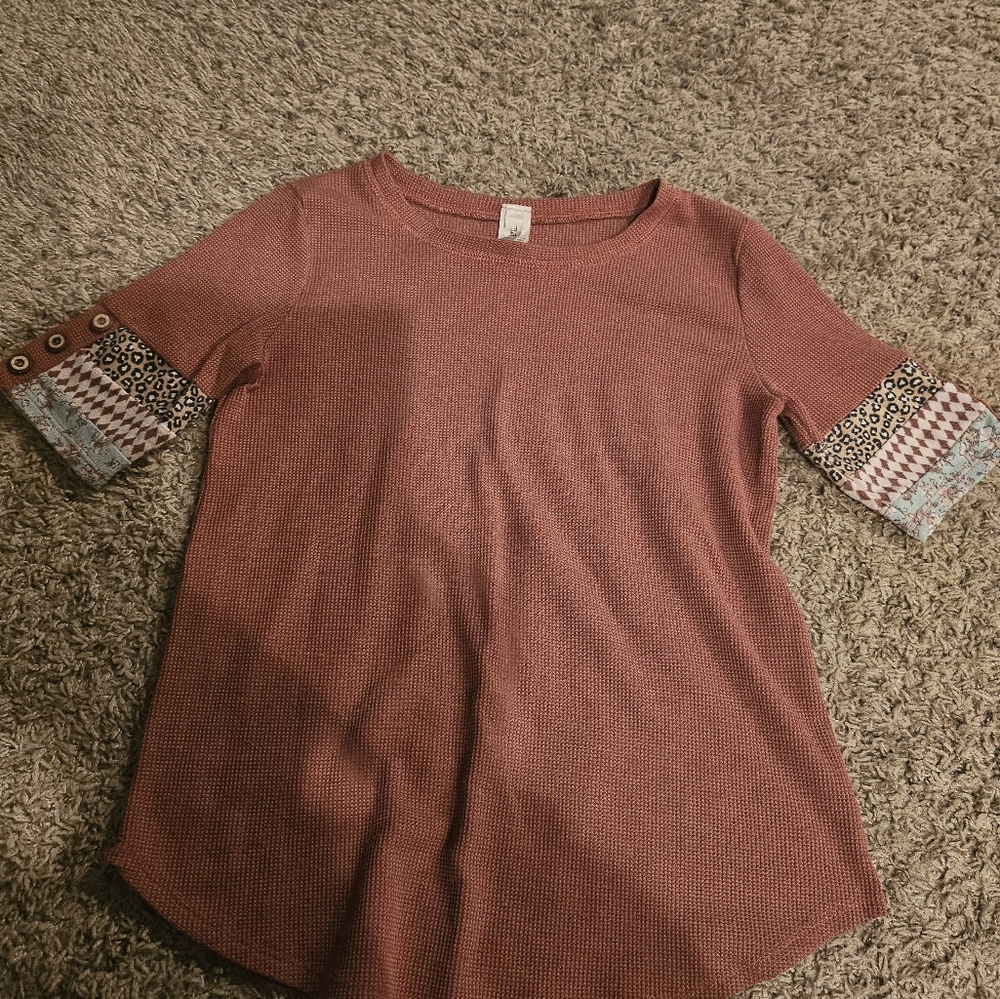 Women's Tan Patterned Sleeve Top
